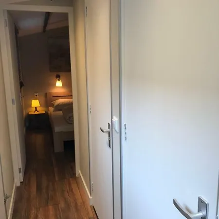 House Milou Private Parking شقة *