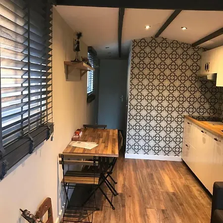 House Milou Private Parking شقة